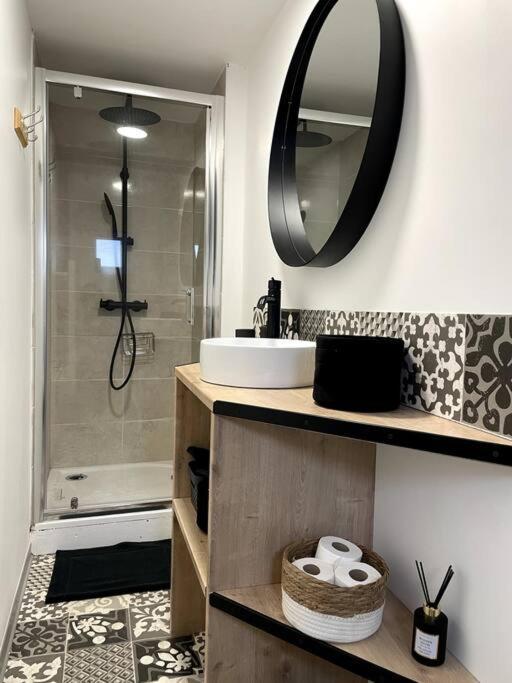 מולאן Bel Appartement Sur Cour Plein Centre Ville Et Parking מראה חיצוני תמונה